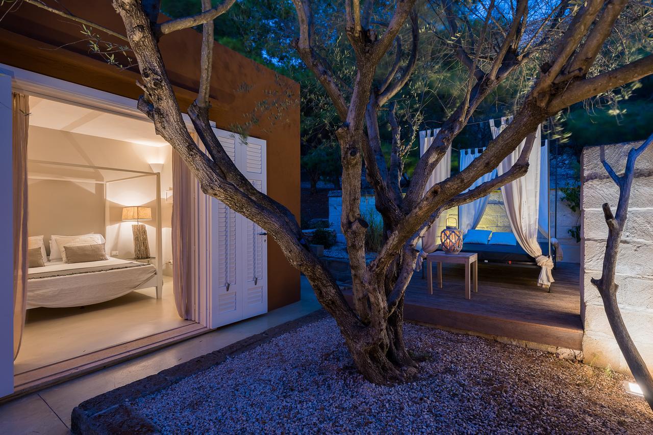 Dimora Dell'Olivastro Bed & Breakfast Фавиняна Екстериор снимка